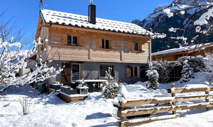 Les Bossons Ski Chalet | Chalet Benoit · Modern Chalet 8 Pax | Free Parking | Terrace