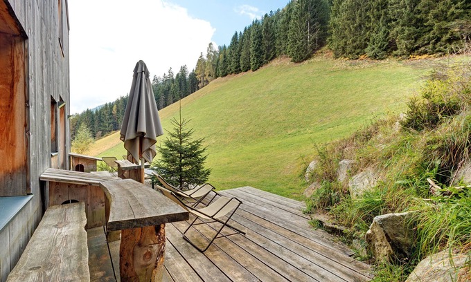 Valle di Casies Apartment | Chalet 'Blasla Olben 3-4P 2' with Mountain View, Shared Terrace and Wi-Fi