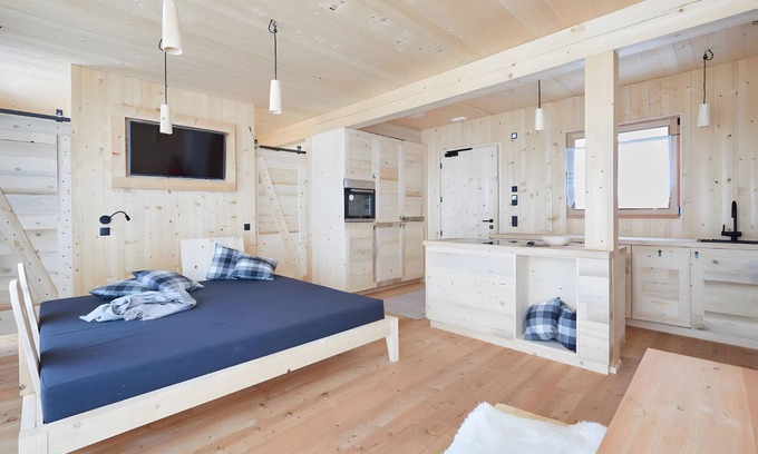 San Martino Ski Chalet | Chalet 'Groudo Michl 1' with Mountain View, Private Terrace and Wi-Fi