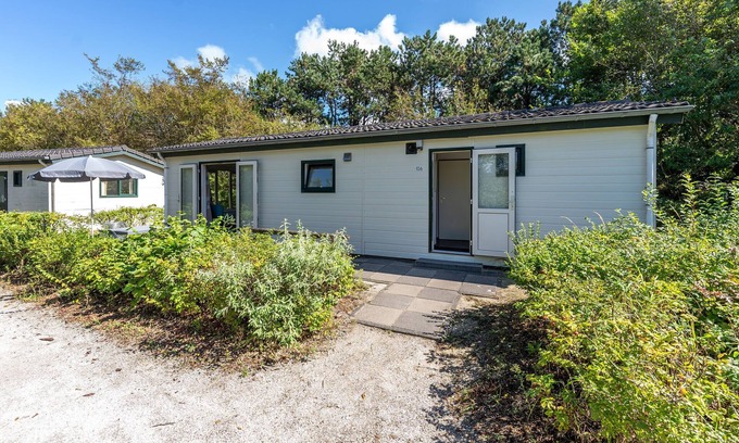 Egmond aan Zee Ski Chalet | Chalet in Netherlands with Open Garden