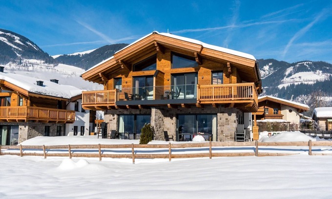 Lengdorf House | Chalet in Niedernsill near Ski Slopes
