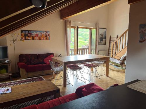 Val d'Illiez Apartment | Chalet Les Rhodos appartement le Yeti
