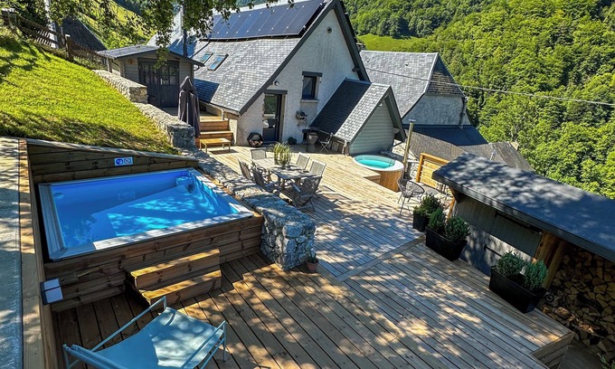 Boutx Ski Chalet | Chalet Montagne Avec Grande Terrasse et Bain Nordique à Jets