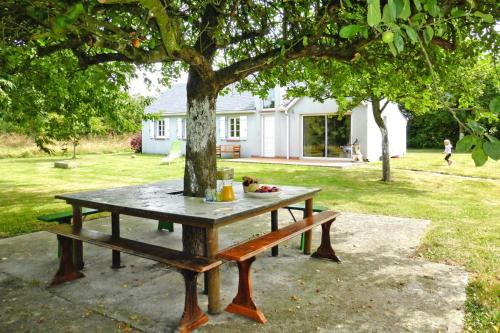 Ceaux House | Chalet near Mont St Michel & Nature Trails
