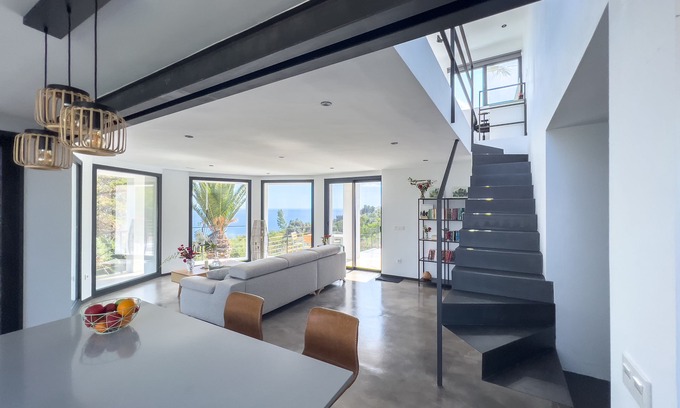 Salobrena Ski Chalet | Chalet Reformado con Vistas al mar y Montañas