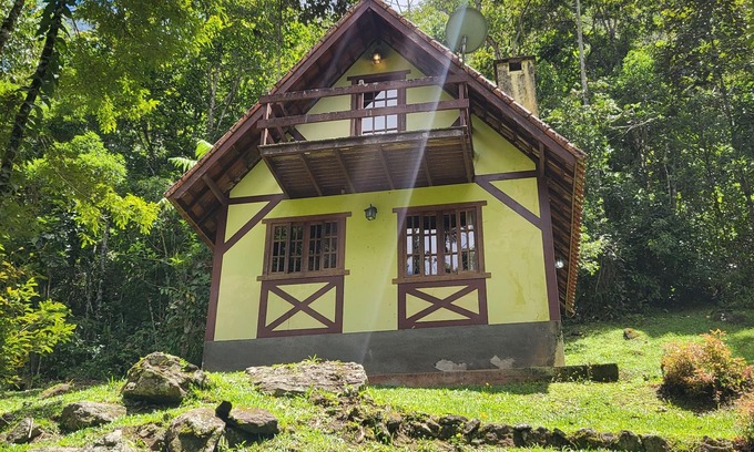 Nova Friburgo Ski Chalet | Chalet with private waterfalls