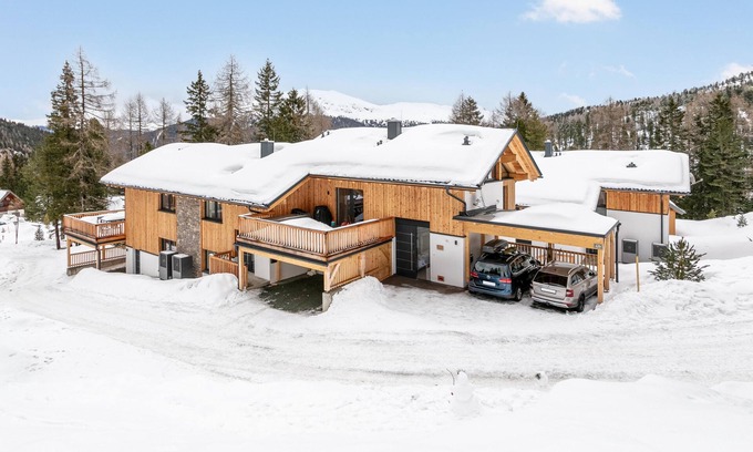 Turracher Hohe House | Chalet with sauna and carport near the piste