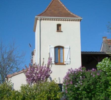 Saint-Pierre-Lafeuille Bed & Breakfast | CHAMBRES D'HOTES LES GRAVES