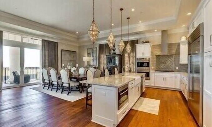 Tuscaloosa House | Champions Place Luxury Condo