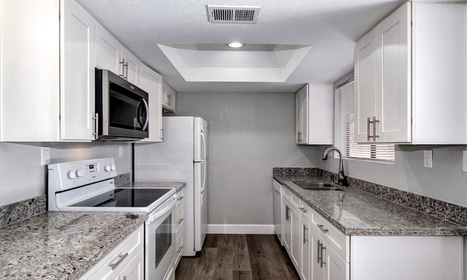 Chandler Condo | Chandler - Remodeled Condo, Two Balconies, Heated Pool and Spa