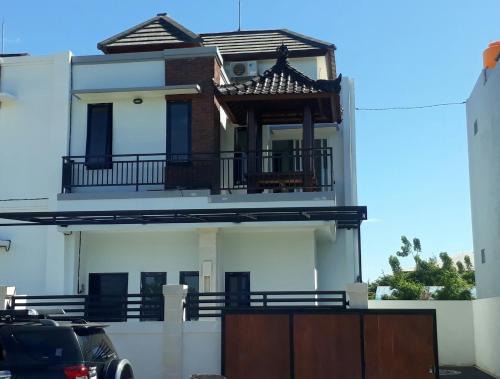 Tanjungbenoa House | Chandra's House
