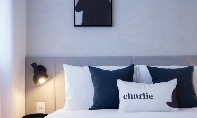 Mont'Serrat Apartment | Charlie The Arch Moinhos