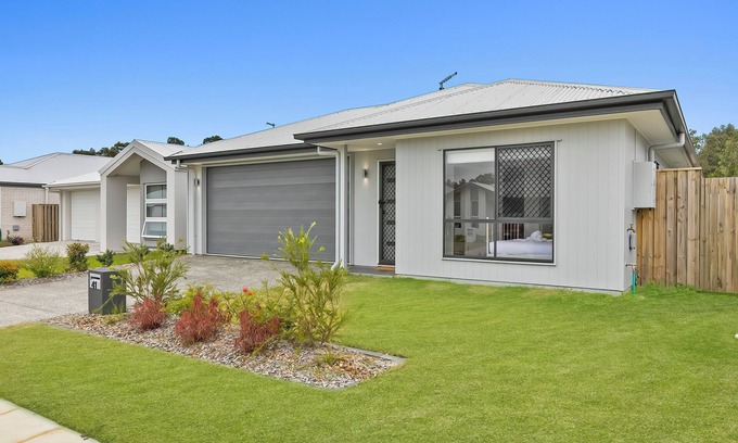 Caboolture House | Charlotte's Place