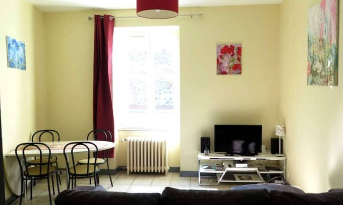 Le Puy-en-Velay Apartment | Charmant Appartement, 4 Couchages, Classé 2