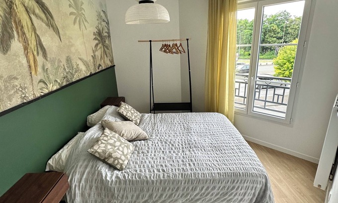 Le Bourget Apartment | Charmant Cocon au Blanc Mesnil