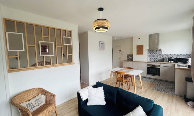 Vannes Apartment | Charmant T2 sur le port – calme & lumineux