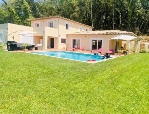 Les Maillans Villa | Charmante villa avec piscine au calme, 6 personnes