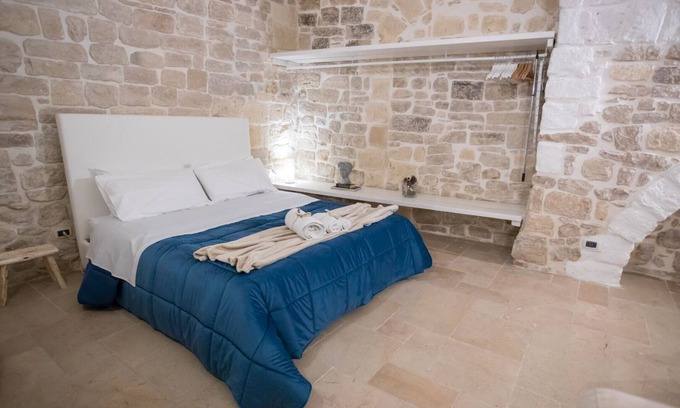 Trani Bed & Breakfast | Charmeroom - Dimora d'incanto
