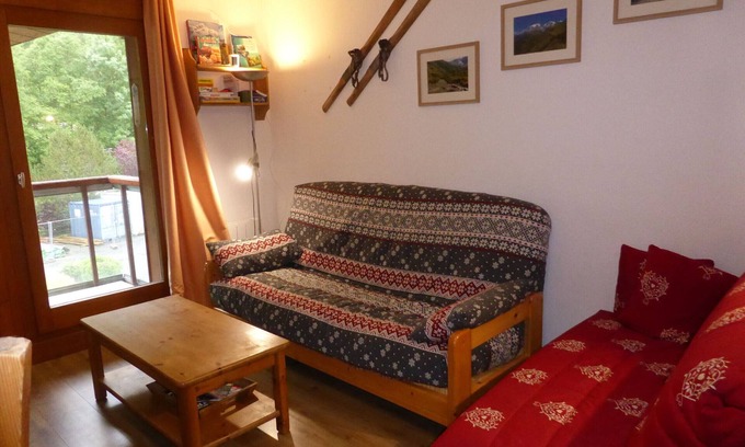 Les Contamines-Montjoie Apartment | Charming Apartment for 6 in Les Contamines-Montjoie with Balcony, Near Ski Lifts