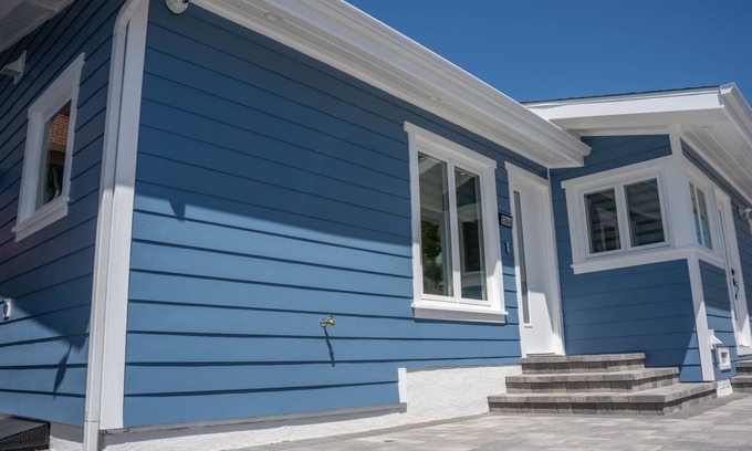 Glendale House | Charming 1 bedroom 1 bathroom guest house with AC, WiFi in brilliant Glendale