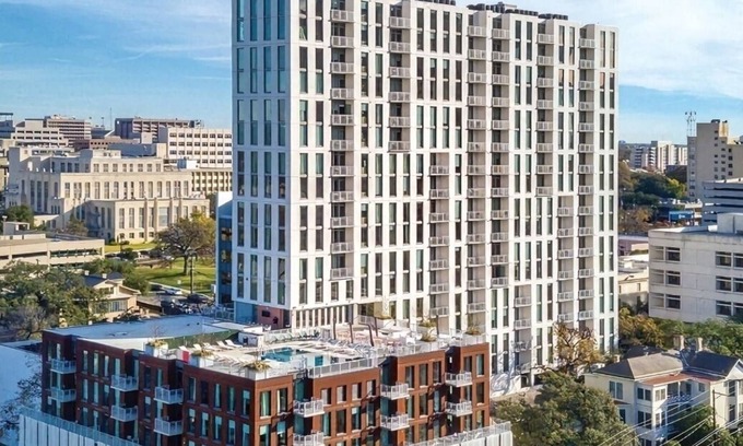 Civic District Hotel | Charming 1-bedroom Condo in Austin w fitness & Rooftop Pool - ACL