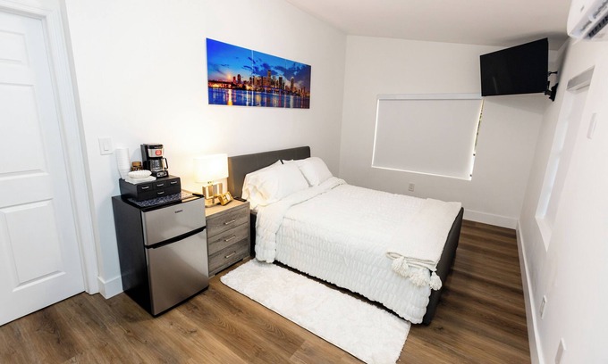 Flagami House | Charming 1-bedroom in lovely Miami with AC, WiFi