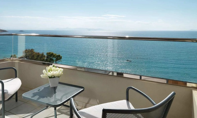 Vari-Voula-Vouliagmeni Apartment | Charming 1BR Suite with Ocean Front Views