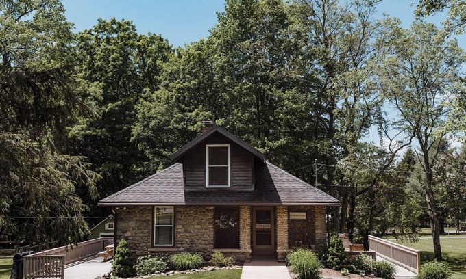 Livingston Manor Cottage | Charming 2-bedroom cottage on private estate in wonderful Livingston Manor
