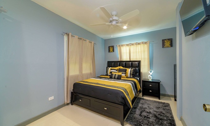 Buckleys Village Apartment | Charming 2-bedroom apartment in Buckleys with WiFi, AC