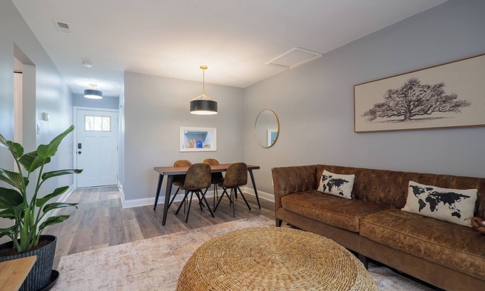 Valdosta Apartment | Charming 2-bedroom apartment with AC, WiFi in terrific Valdosta