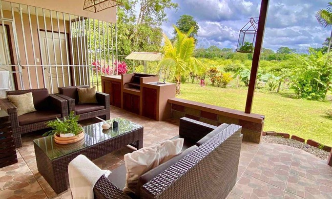 El Tanque House | Charming 2-bedroom house with AC in La Fortuna