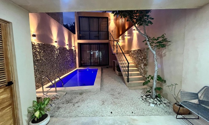 Centro House | Charming 2-bedroom house with AC, WiFi in superb Mérida