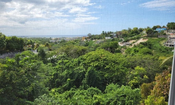 West Gate Hills Apartment | Charming 2-bedroom apartment in wonderful Montego Bay with WiFi, AC