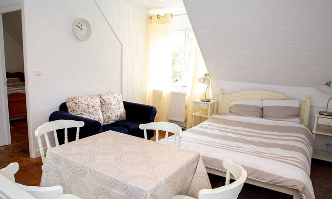 Laniscat Bed & Breakfast | Charming 2-bedroom B&B in peaceful Bon Repos sur Blavet with WiFi