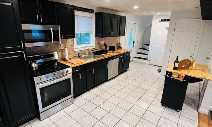 Silver Lake House | Charming 3-bedroom, 2-story home in fabulous Providence. Yin/Yang Harmony Home