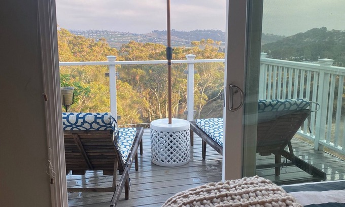 Encinitas House | Charming 3-bedroom house with Amazing Views, AC, WiFi, Steam Shower in Encinitas