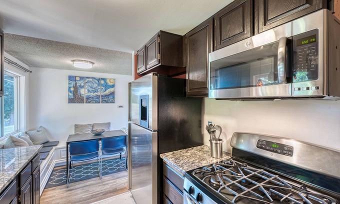 Cascade House | Charming 4 BDRM /1 Bath Home ♠ Mins from Airport