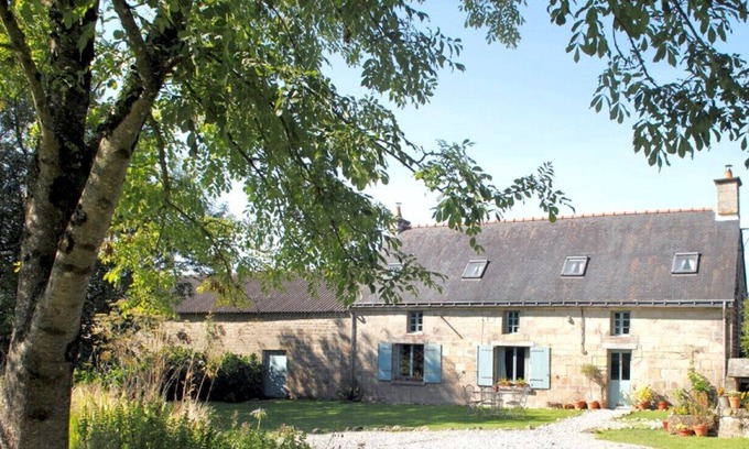 Ploerdut House | Charming and spacious 4-bed house at Gites Guebernez