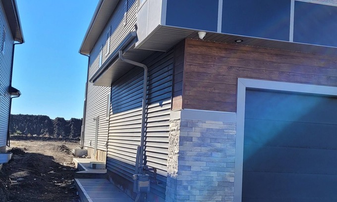 Leduc County House | Charming building in superb Nisku with WiFi