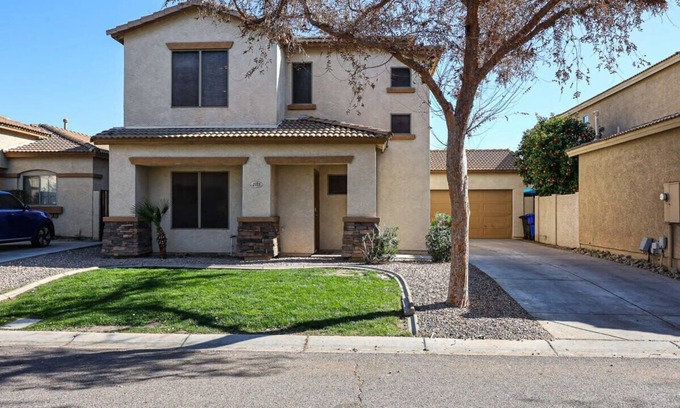 Chandler House | Charming Chandler 2-Story Home - 3BR