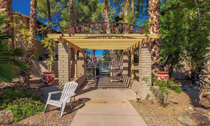 Collins Condo | Charming Condo in Downtown Wickenburg - Walk to Events, Shopping and Dining