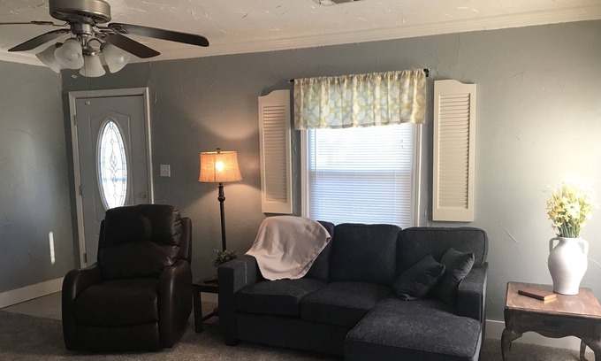 Midwest City House | Charming & Convenient Near Tinker AFB