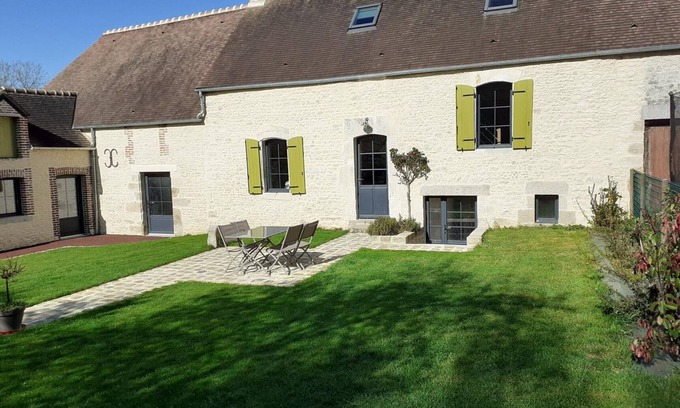 Aunou-sur-Orne Cottage | Charming Country House with Garden, Pet-Friendly, Near Historic Sites & Nature