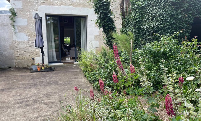 Mayet Cottage | Charming Countryside Retreat Near 24H Circuit and Loire Castles, Perfect for Nature Enthusiasts