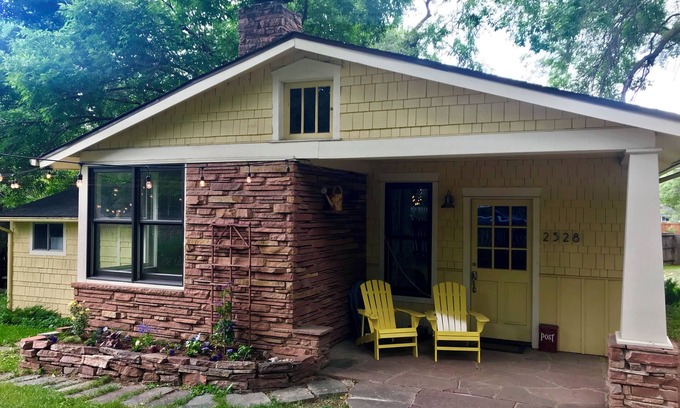 Whittier House | Charming Craftsman 2-bedroom bungalow, downtown but private