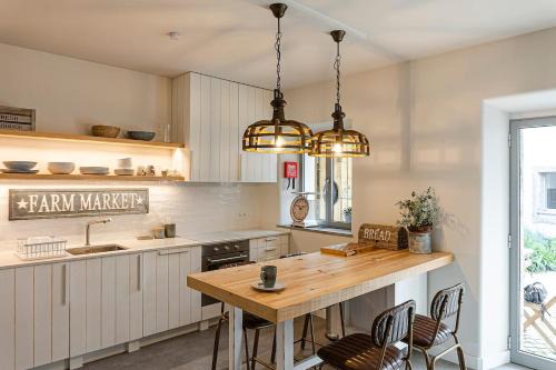 Palhais Apartment | Charming Design House In Montijo With Garden - 41