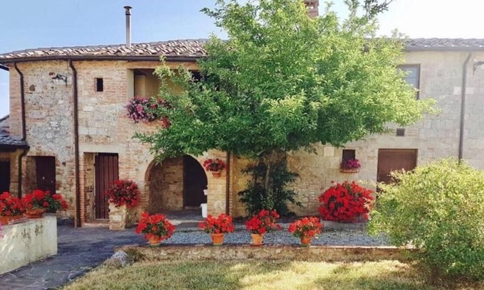 Monteroni d'Arbia House | Charming farmhouse with private pool and panoramic view of Siena