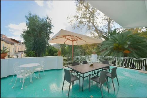 Ischia Porto Apartment | Charming front sea apartment