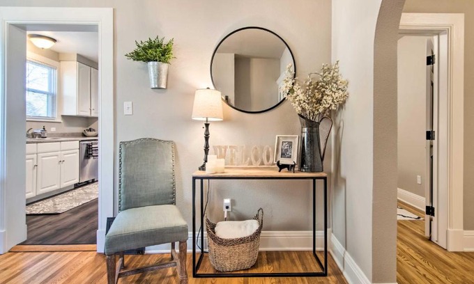 Windsor House | Charming Getaway, Walk to Windsor Lake and Downtown!