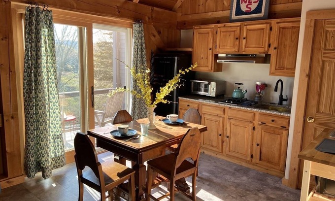 Sherman Apartment | Charming Guesthouse in scenic CT town. Bikes, kayaks, firepit, beach pass.